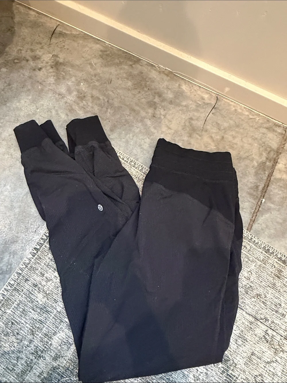 Dance studio lululemon joggers